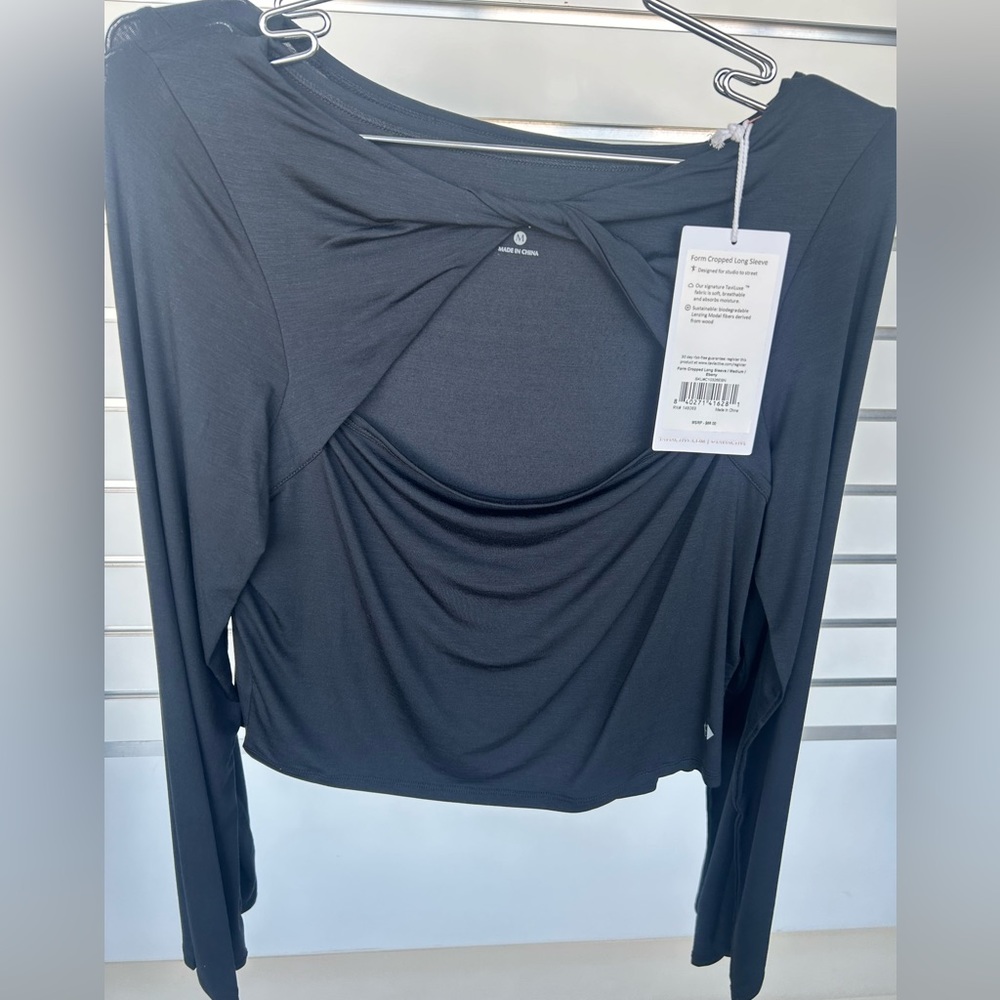 Tavi Form cropped long sleeve
